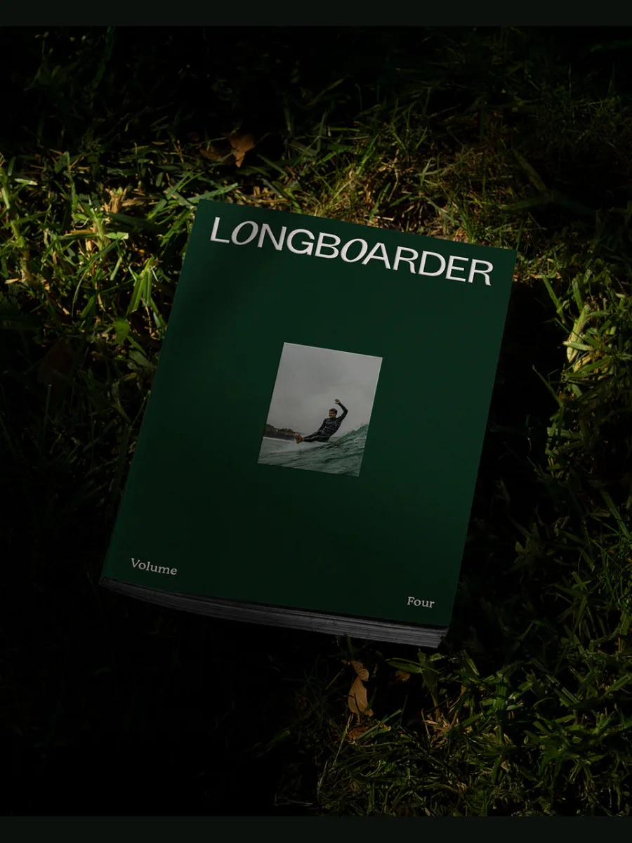 Couverture verte du volume quatre de Longboarder Magazine